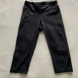 Cropped Under Armour Compression Leggings